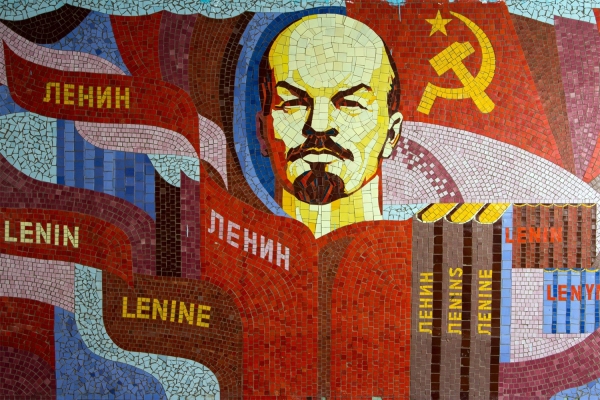 V.I.Lenin's thought on the class-nationality relationship and the application by the Vietnamese Communist Party
