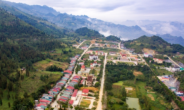 Huyện Si Ma Cai (tỉnh Lào Cai) - điểm sáng vươn lên trong đổi mới