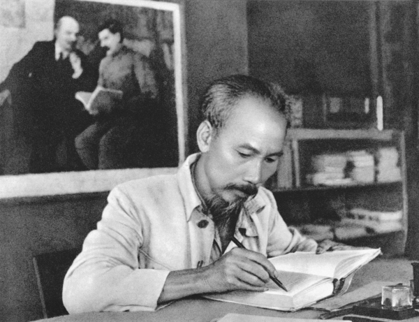 Giải phóng con người - Hạt nhân triết lý nhân văn phát triển Hồ Chí Minh