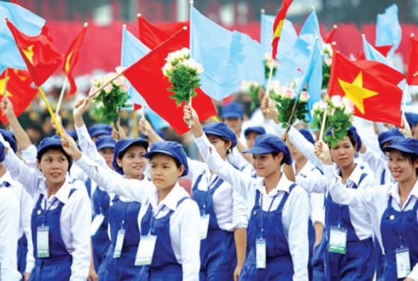 Vận dụng những luận điểm của "Tuyên ngôn" để xây dựng giai cấp công nhân Việt Nam và Đảng Cộng sản Việt Nam
